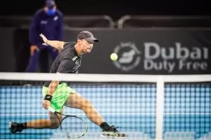 Дебютната победа в София изкачва Кузманов до личен връх в тениса