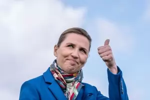 Датската министър-председателка 
съветва хората да се запасят с храна