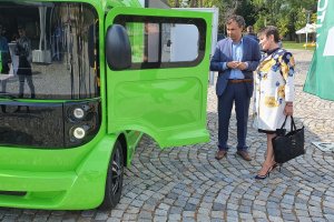 Първият електрически лекотоварен автомобил L CITY произведен изцяло от българската