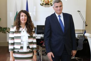 Борбата с корупцията и отбраната събраха американският посланик Херо Мустафа