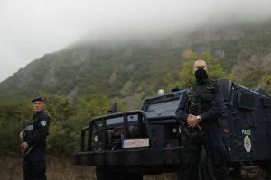 Косово се съгласи да изтегли полицейските подразделения от северната си