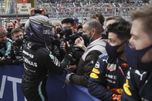 Седемкратният световен шампион във Формула 1 Люис Хамилтън Мерцедес записа