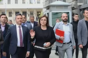 Нинова: Подкрепата ни за Радев е окончателна