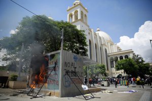 Протестите които избухнаха в Салвадор след като миналата седмица биткойнът