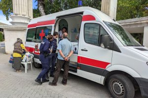 Прокурорската проверка по скандала при който противници на ваксинацията срещу