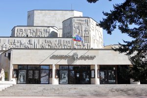 При предстоящия ремонт на общинския театър София Столична община се