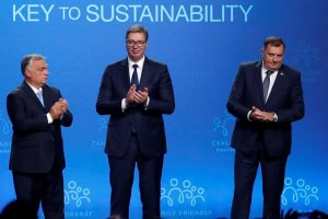 Сръбският президент Александър Вучич постави под въпрос приоритета на върховенството