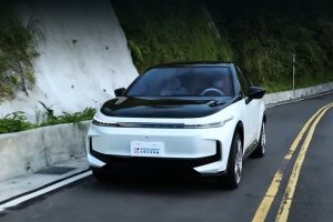 Преминаването от автомобили с двигатели с вътрешно горене към електромобили