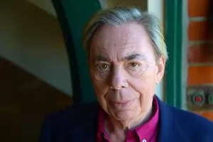 Куче терапевт спасило Лойд Уебър от ужаса на „Котките“