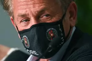 Шон Пен принуди цял снимачен екип да се ваксинира 