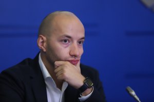 Една трета от симпатизантите на Продължаваме промяната на Асен Василев