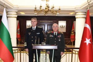 Най висшите военни на България и Турция разговаряха за ролята на