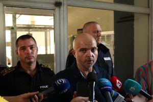 Макар да бе изгонена на национално ниво ГЕРБ продължава да