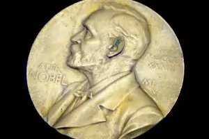 Германец и шотландец си поделят Нобеловата награда за химия