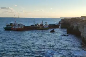 На 36 ия ден от засядането на кораба Вера Су край