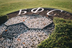 Общо 7 клуба в Първа лига имат висящи задължения към