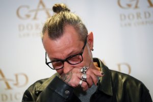 Алек Болдуин който простреля фатално операторката на уестърна Ръжда Rust