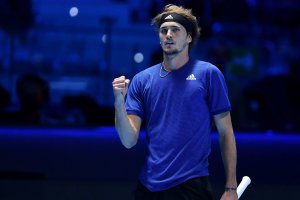 Александър Зверев увенча най силния сезон в тенис кариерата си с