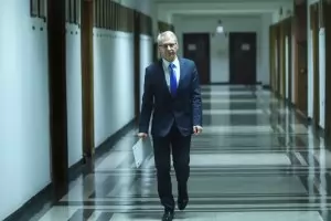 МОН изпревари МС - въвежда зелен сертификат от 24 януари