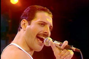 Петдесет години след създаването на Куийн  в оригиналния ѝ състав — Брайън