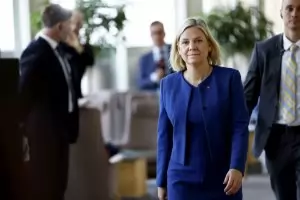 Първата жена премиер на Швеция изкара на поста само 12 часа