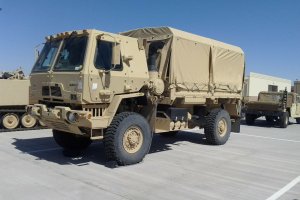 Американските военни са изпратили повече от 100 превозни средства от