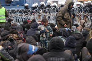 Насилие избухна на границата между Полша и Беларус във вторник