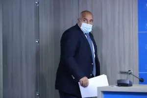 Прокуратурата проверява не Борисов, а срока на годност на ваксините