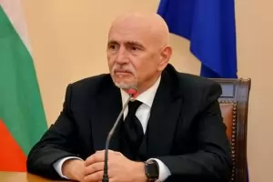 КПКОНПИ проверява за конфликт на интереси министър Събев