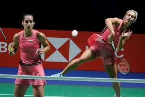 Сестри Стоеви се класираха за 1/4-финал на световното по бадминтон