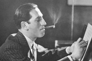 На днешния 7 януари преди 98 години Джордж Гершуин завършва