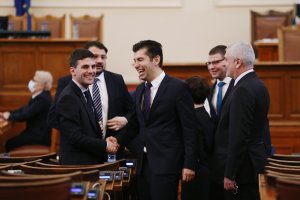 Още четирима депутати от парламентарната група на Продължаваме промяната я