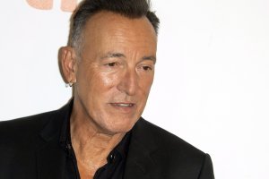 Брус Спрингстийн е продал на Sony правата над цялата музика която