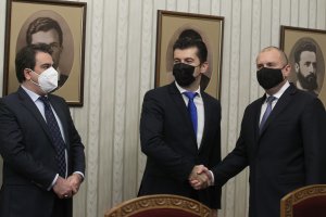 Първата политическа сила Продължаваме промяната форсира гласуването на новия