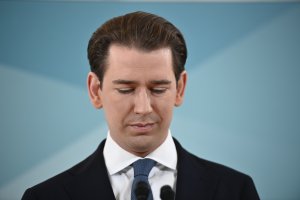В хода на корупционната афера около бившия канцлер на Австрия