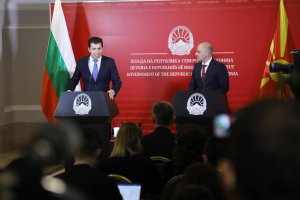 Премиерът Кирил Петков ще посрещне днес водена от премиера на Северна