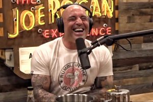 Музиката на Нийл Йънг бе премахната от стрийминг услугата на Spotify