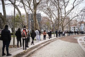 Американски експерти смятат че броят на случаите на COVID 19 вече