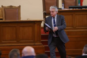 Специализираната прокуратура наблюдава разследване срещу организирана престъпна група с участието