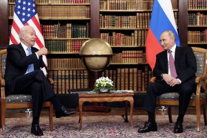 Русия обмисля използването на химически и биологични оръжия в Украйна