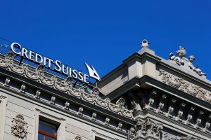UBS купува Credit Suisse за $3,25 млрд.
