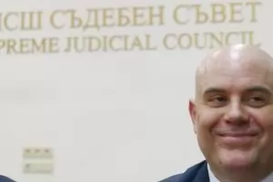 За кожата на един главен прокурор