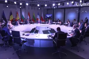 Каракачанов се нареди до противници на Евросъюза и Русия