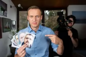 Алексей Навални смело се шегува с един от отровителите си