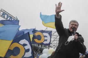 Бившият украински президент Петро Порошенко успя да мине границата на Украйна