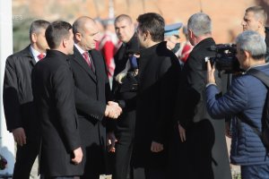 Решаването на кризата в Украйна няма да стане със сила