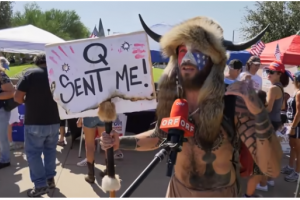 СВЕТОВНА КОНСТИПАЦИЯ Джейк Анджели известният QAnon шаман който беше