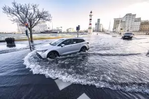 Мощната буря "Малик" прегази Северна и Централна Европа