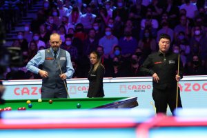 Шампионът от 2021 г Ян Бинтао оваканти още в I