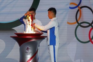 Олимпийският огън на XXIV зимни игри пламва днес на стадиона